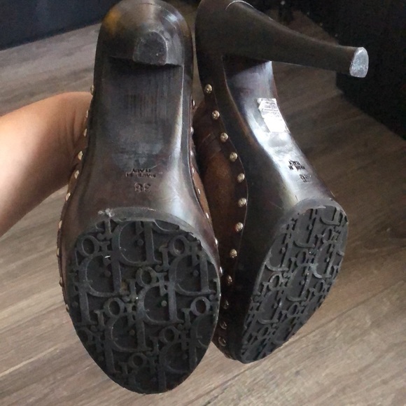 CHRISTIAN DIOR BROWN SUEDE PEACE CLOGS - Picture 6 of 6